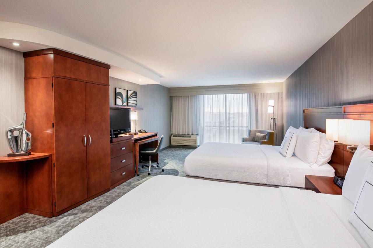 Courtyard By Marriott Edmonton West Exterior foto